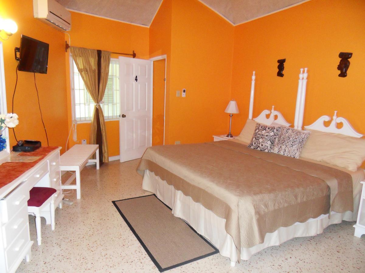 Whistling Villa Runaway Bay Exterior foto